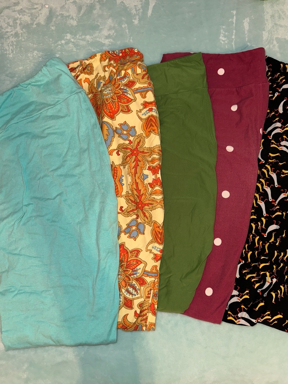 LuLaRoe Women's Legging Bundle – Teal, Floral, Olive, Burgundy, Black